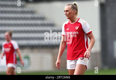 Arsenaux no 25 Stina Blackstenius lors du match final du samedi entre Arsenal WFC et Paris FC en UEFA Women's Champions League, ronde 1 du parcours de la Ligue, à Linköping Arena, Linköping, Suède. Banque D'Images