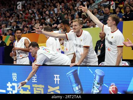 Pasay, Indonésie. 10 septembre 2023. Basket-ball, coupe du monde, Serbie - Allemagne, Knockout round, finale, jubilation sur le banc allemand. Crédit : Matthias Stickel/dpa/Alamy Live News Banque D'Images