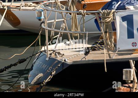 Stern of Optimist yacht classique - Vele d'Epoca di Imperia 2023 Banque D'Images