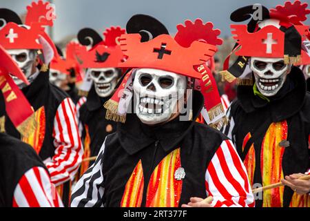 Bâle, Suisse, 11 mars 2019 : participants au défilé du Carnaval de Bâle 2019. Le Carnaval de Bâle est le plus grand carnaval de la ville Banque D'Images