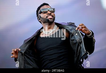 Berlin, Allemagne. 10 septembre 2023. Le chanteur AMÉRICAIN Jason Derulo se produit sur scène au Lollapalooza Festival Berlin sur le terrain de l’Olympiastadion. Crédit : Britta Pedersen/dpa/Alamy Live News Banque D'Images