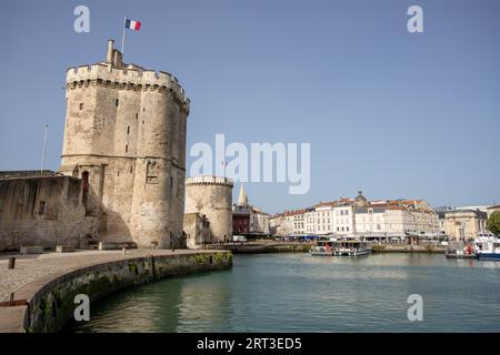Cette photo montre l'entrée du port de la ville nommée la Rochelle dans l'ouest de la France. Banque D'Images