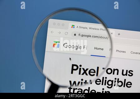 Ostersund, Suède - avril 1 2023 : site web Google Fi anciennement Project Fi, est un service de télécommunications MVNO de Google. Banque D'Images