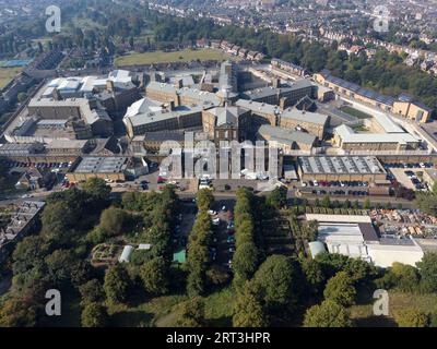 Vue générale de la prison HMP Wandsworth vue du dessus. Daniel Abed Khalife, suspect terroriste, est en fuite. Photo prise le 7 septembre 2023. © Bel Banque D'Images