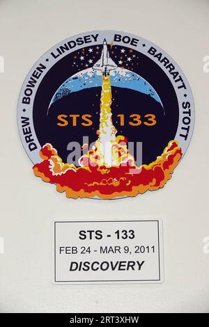 Image du patch spatial pour Space Transportation System-133 (Space Shuttle Discovery) exposée au Space Center Houston Banque D'Images