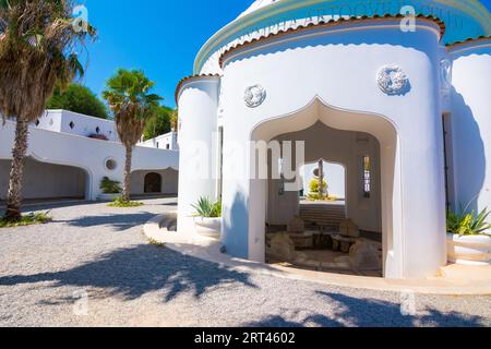 Les beaux bâtiments de Kalithea Springs construits dans les années 1930, île de Rhodes, Grèce, Europe. Banque D'Images