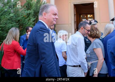 Florence, Italie. 10 septembre 2023. EIKE DIETER SCHMIDT, directrice des Galeries des Offices à Florence, dans les jardins de la Synagogue de Florence à l'occasion de l'ouverture de la Journée européenne de la Culture juive.la Journée européenne de la Culture juive est l'événement annuel célébré dans l'Union européenne pour découvrir le patrimoine culturel de la population juive. En Italie, l'événement est coordonné par l'Union des communautés juives italiennes (UCEI). L'édition italienne 2023 est dédiée à la beauté dans le sens le plus large et le plus profond et considère la ville de Florence comme la ville de tête. (Image de crédit : © Mar Banque D'Images