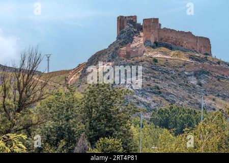 Ruines du château d'El Burgo de Osma-Ciudad de Osma, municipalité de la province de Soria, communauté autonome de Castilla y León, Espagne Banque D'Images