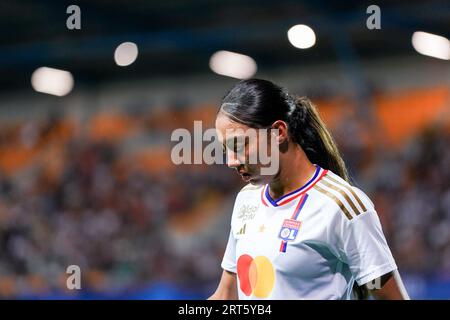 Troyes, France. 10 septembre 2023. Troyes, France, 10 septembre 2023 : Selma Bacha (Olympique Lyonnais 4) regarde pendant le match de football des Trophées des Champions entre l'Olympique Lyonnais et Paris St. Germain au Stade de l'Aube à Troyes, France. (Daniela Porcelli/SPP) crédit : SPP Sport Press photo. /Alamy Live News Banque D'Images