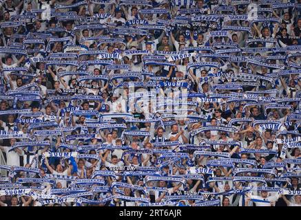 Septembre 10 2023 : . Supporters finlandais lors d'un match de qualification du Groupe H EURO 2024, Finlande contre Danemark , au stade olympique d'Helsinki, Finlande. Kim Price/CSM (image de crédit : © Kim Price/Cal Sport Media) Banque D'Images