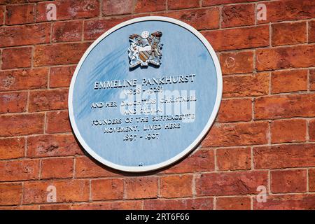 Le Pankhurst Centre dans le domaine de MRI Emmeline Pankhurst plaque bleue sur le bâtiment du centre Banque D'Images