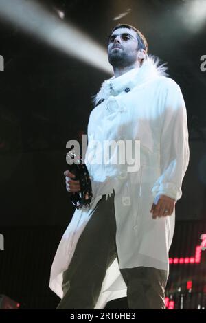 Oasis au festival de Glastonbury en 2004 Banque D'Images