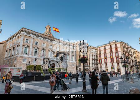 Barcelone, Espagne - 11 FÉVRIER 2022 : le Palau de la Generalitat de Catalunya est un palais historique de Barcelone, Catalogne, Espagne. Il abrite les bureaux o Banque D'Images