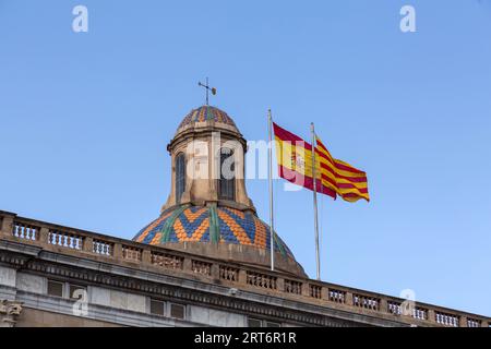 Barcelone, Espagne - 11 FÉVRIER 2022 : le Palau de la Generalitat de Catalunya est un palais historique de Barcelone, Catalogne, Espagne. Il abrite les bureaux o Banque D'Images