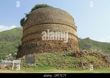 Shingardar Stupa bouddhiste historique dans la vallée de Swat au Pakistan Banque D'Images