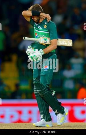 Colombo, Sri Lanka. 11 septembre 2023. Le Pakistanais Shaheen Shah Afridi réagit après avoir perdu le match de cricket international (ODI) d’un jour de la coupe d’Asie 2023 entre l’Inde et le Pakistan au stade Premadasa de Colombo le 11 septembre 2023. Viraj Kothalwala/Alamy Live News Banque D'Images