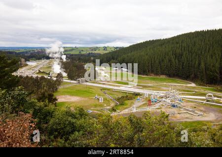 Près de la station géothermique Wairakei Taupo en Nouvelle Zélande Banque D'Images