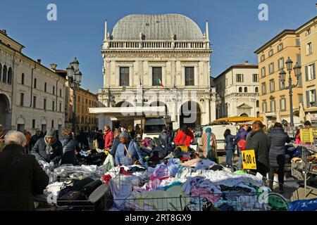 Brescia, une belle ville italienne riche en histoire et en preuves archéologiques et des œuvres d'art et d'architecture Banque D'Images