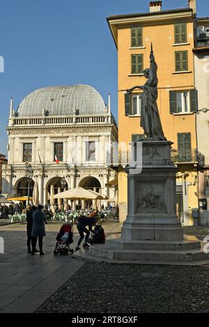 Brescia, une belle ville italienne riche en histoire et en preuves archéologiques et des œuvres d'art et d'architecture Banque D'Images