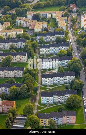 Vue aérienne, immeubles d'appartements en rangée abritant le domaine Ährenstraße, Twittingstraße, Haspe-West, Hagen, Ruhr area, Rhénanie du Nord-Westphalie, Allemagne, Banque D'Images