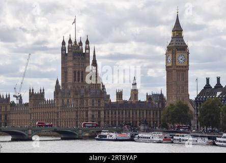 Londres, Royaume-Uni. 11 septembre 2023. Vue extérieure de Big Ben et des chambres du Parlement après l'arrestation d'un chercheur parlementaire pour espionnage présumé pour la Chine. Crédit : Vuk Valcic/Alamy Live News Banque D'Images