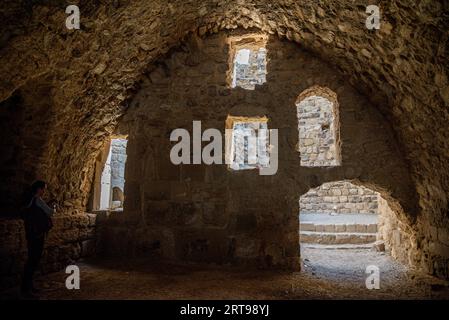 Fenêtres dans le château des croisés de Kerak, Jordanie Banque D'Images