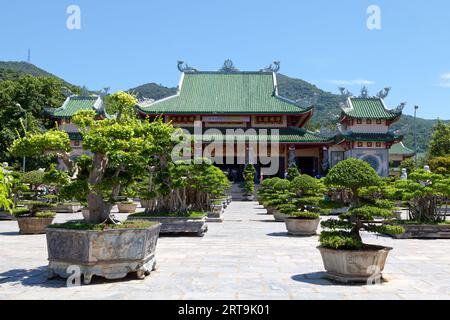 Da Nang, Vietnam - août 21 2018 : Pagode Linh Ung au sommet de la montagne son Tra. Banque D'Images