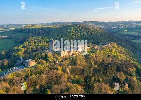 Château de Lichtenberg dans la lumière du soir, Thallichtenberg, Palatinat Uplands, Forêt du Palatinat Banque D'Images