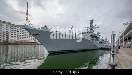 Excel, Londres, Royaume-Uni. 12 septembre 2023. Le salon biennal de la défense et de la sécurité (DSEI) se tiendra du 12-15 au 27 septembre et présentera les dernières technologies dans les domaines de l'aérospatiale, de la terre, de la marine, de la sécurité et des zones interarmées, avec des exposants du monde entier représentés. Crédit : Malcolm Park/Alamy Live News Banque D'Images