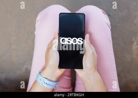 Brésil. 11 septembre 2023. Sur cette photo, le logo ASOS s'affiche sur l'écran d'un smartphone. Crédit : SOPA Images Limited/Alamy Live News Banque D'Images