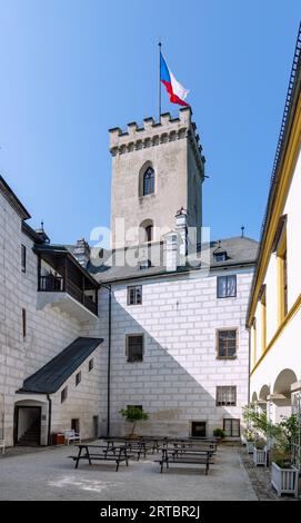 Cour du château de Rožmberk inférieur à Rožmberk nad Vltavou en Bohême du Sud en République tchèque Banque D'Images