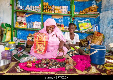 Mauritanie, région d'Adrar, Entkemkemt, magasin local Banque D'Images