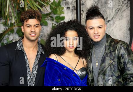 Londres, Royaume-Uni. 07 décembre 2017. Les Cutkelvins assistent à la première britannique « Jumanji : Welcome to the Jungle » qui s'est tenue à vue West End à Londres, en Angleterre. (Photo Fred Duval/SOPA Images/Sipa USA) crédit : SIPA USA/Alamy Live News Banque D'Images