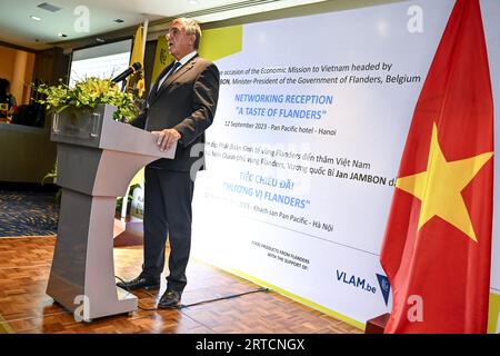 Hanoi, Vietnam. 12 septembre 2023. Le ministre flamand Jan jambon photographié lors d'une mission commerciale du gouvernement flamand au Vietnam, mardi 12 septembre 2023. BELGA PHOTO DIRK WAEM crédit : Belga News Agency/Alamy Live News Banque D'Images