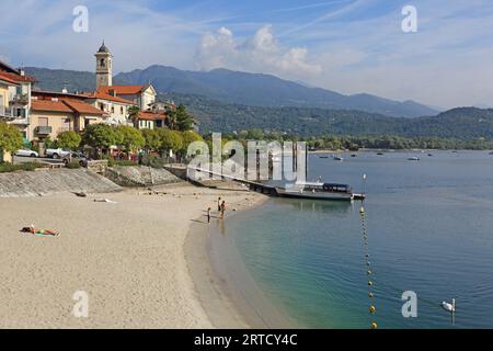 Plage, à Feriolo, Lac majeur, Lombardie, Italie Banque D'Images