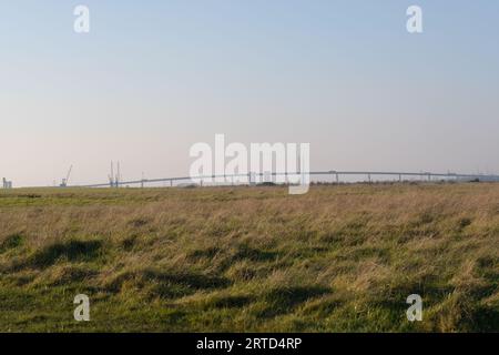 Kingsferry Bridge, Elmley, île de Sheppey, Kent, Angleterre Banque D'Images