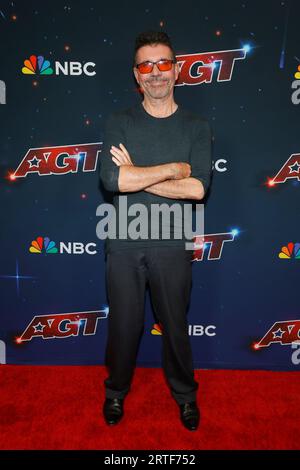Pasadena, ca. 12 septembre 2023. Simon Cowell à la saison 18 America's Got Talent Red Carpet Show Live à l'Hôtel Dena à Pasadena, Californie le 12 septembre 2023. Crédit : Faye Sadou/Media Punch/Alamy Live News Banque D'Images