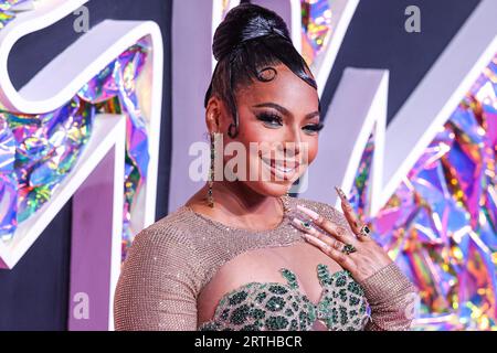 NEWARK, NEW JERSEY, États-Unis - 12 SEPTEMBRE : Ashanti arrive aux MTV Video Music Awards 2023 qui se tiennent au Prudential Center le 12 septembre 2023 à Newark, New Jersey, États-Unis. (Photo de Xavier Collin/image Press Agency) Banque D'Images