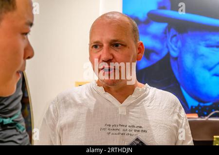 L'ouverture de l'exposition Alistair Guy à la Maison Swaine à New Bond Street, 2023 Banque D'Images