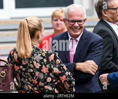 Hanau, Deutschland. 13 septembre 2023. 13 septembre 2023, xpsx, local Hanau ouverture de la Maison de la Jeunesse, de gauche à droite crédit : dpa/Alamy Live News Banque D'Images