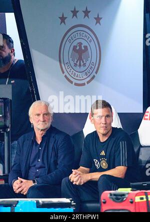 Rudi Völler, Voeller (entraîneur DFB Interims et DFB Sportdirektor),, Hannes Wolf, entraîneur adjoint DFB dans le match amical ALLEMAGNE - FRANCE 2-1 DEUTSCHLAND - FRANKREICH 2-1 préparation pour les Championnats d'Europe 2024 en Allemagne, saison 2023/2024, le 12 septembre 2023 à Dortmund, Allemagne. © Peter Schatz / Alamy Live News Banque D'Images