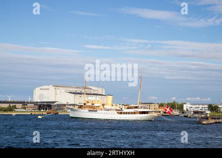 Copenhague, Danemark, le 17 août 2016 : le yacht royal danois Dannebrog mouille dans le port de Copenhague Banque D'Images