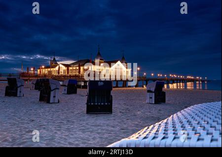 Pier Ahlbeck sur l'île d'Usedom dans la mer Baltique Banque D'Images