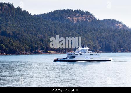 Traversier entre les îles Gulf dans le détroit de Georgia au large de l'île de Vancouver, Canada Banque D'Images