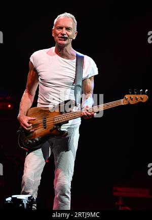 Hollywood, Floride, États-Unis. 12 septembre 2023. Sting joue lors de la tournée My Songs au Hard Rock Live qui s'est tenue au Seminole Hard Rock Hotel & Casino le 12 septembre 2023 à Hollywood, en Floride. Crédit : Mpi04/Media Punch/Alamy Live News Banque D'Images