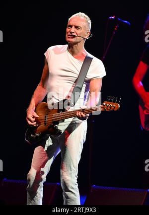 Hollywood, Floride, États-Unis. 12 septembre 2023. Sting joue lors de la tournée My Songs au Hard Rock Live qui s'est tenue au Seminole Hard Rock Hotel & Casino le 12 septembre 2023 à Hollywood, en Floride. Crédit : Mpi04/Media Punch/Alamy Live News Banque D'Images