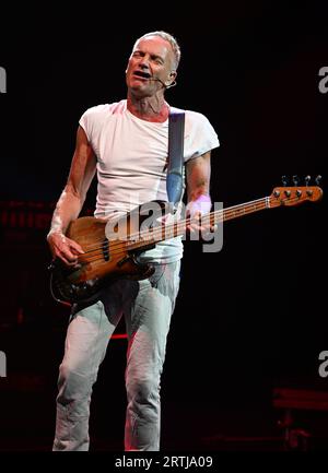 Hollywood, Floride, États-Unis. 12 septembre 2023. Sting joue lors de la tournée My Songs au Hard Rock Live qui s'est tenue au Seminole Hard Rock Hotel & Casino le 12 septembre 2023 à Hollywood, en Floride. Crédit : Mpi04/Media Punch/Alamy Live News Banque D'Images