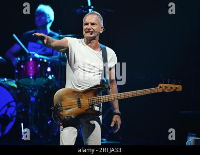 Hollywood, Floride, États-Unis. 12 septembre 2023. Sting joue lors de la tournée My Songs au Hard Rock Live qui s'est tenue au Seminole Hard Rock Hotel & Casino le 12 septembre 2023 à Hollywood, en Floride. Crédit : Mpi04/Media Punch/Alamy Live News Banque D'Images