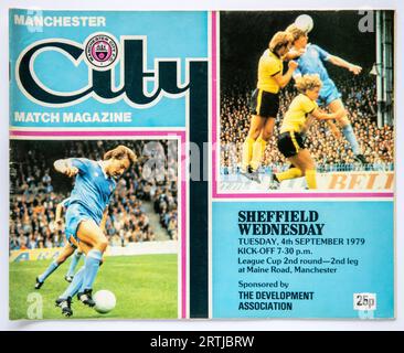 Manchester City programme du jour du match pour le match de deuxième tour de la coupe de la Ligue contre Sheffield mercredi à Maine Road en septembre 1979 Banque D'Images