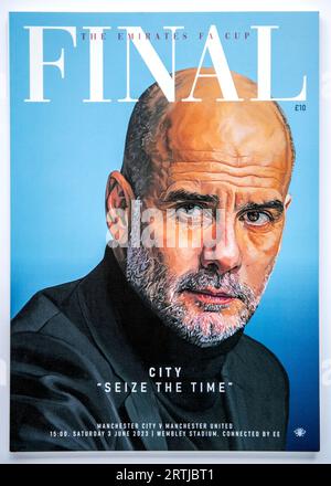 Programme de match pour la toute première finale de la All Manchester FA Cup entre Manchester City et Manchester United au stade de Wembley en juin 2023 Banque D'Images